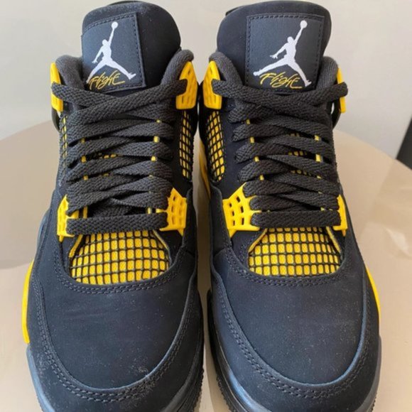 Jordan 4 Retro Thunder - Picture 2 of 6